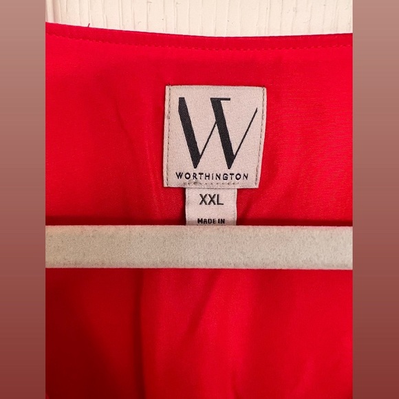 Red Dress - Picture 4 of 4